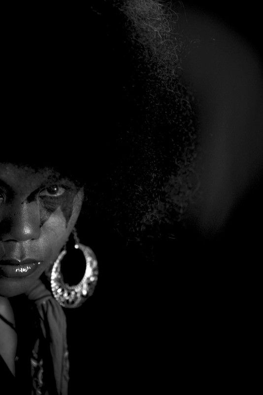 BIOGRAPHIE DE STELLA  AFRO